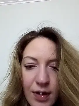 Snapshot of KattyLuuu chatting on March 21, 2026, 4:55 pm KattyLuuu online show from March 21, 2026, 4:55 pm