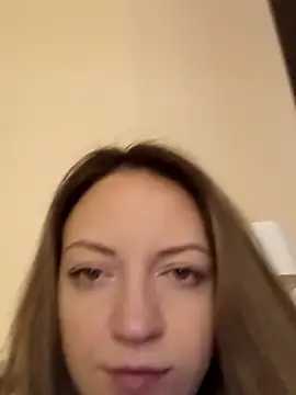 Snapshot of KattyLuuu chatting on February 7, 2026, 7:55 pm KattyLuuu online show from February 7, 2026, 7:55 pm