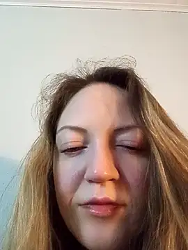 Snapshot of KattyLuuu chatting on March 13, 2026, 8:36 pm KattyLuuu online show from March 13, 2026, 8:36 pm