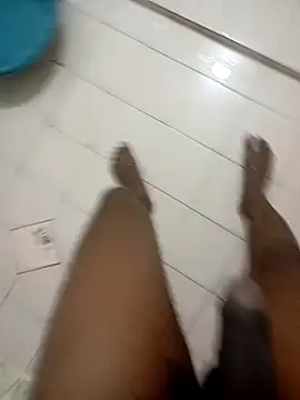 tharu111111 online show from October 29, 2025, 6:40 pm