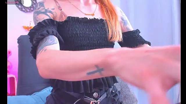 GabbyHills online show from December 14, 2025, 1:39 pm