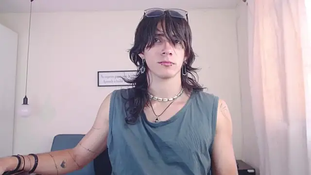 andreey50 online show from February 18, 2025, 8:14 pm