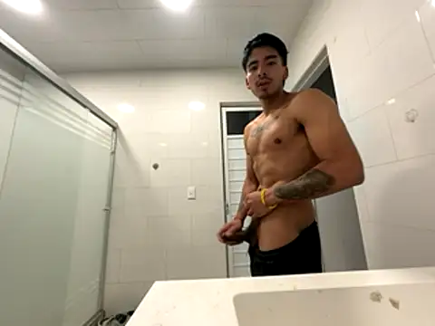 GIOOOO568 online show from November 3, 2025, 7:24 am