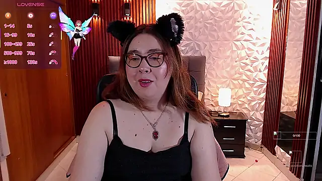 chloe prg online show from September 19, 2025, 5:11 am