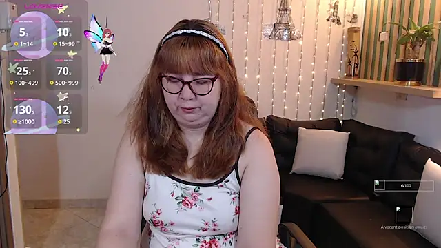 chloe prg online show from December 5, 2025, 2:37 pm