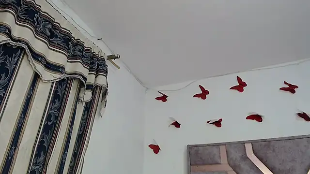 Anny Fox- online show from September 26, 2025, 2:51 am