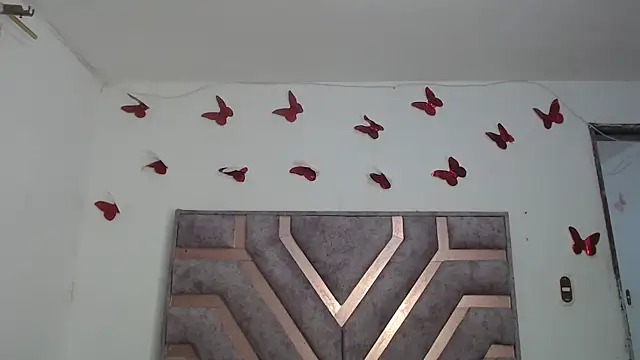 Anny Fox- online show from September 17, 2025, 3:08 am