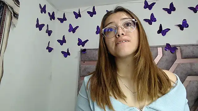 Anny Fox- online show from December 5, 2025, 3:49 am