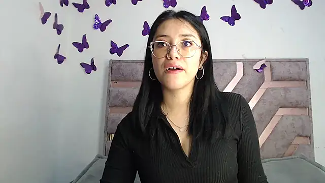 Snapshot of Anny_Fox- chatting on June 27, 2026, 4:07 am Anny Fox- online show from June 27, 2026, 4:07 am