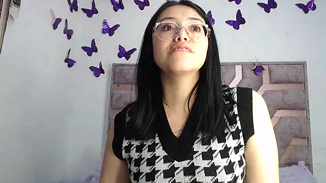 Snapshot of Anny_Fox- chatting on May 30, 2026, 4:08 am Anny Fox- online show from May 30, 2026, 4:08 am