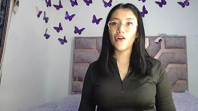 Snapshot of Anny_Fox- chatting on June 24, 2026, 4:55 am Anny Fox- online show from June 24, 2026, 4:55 am