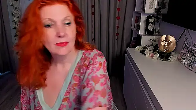 Fire-Fox-One online show from September 19, 2025, 3:49 pm