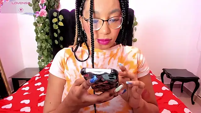 AmyBriiggs online show from March 20, 2026, 6:36 am