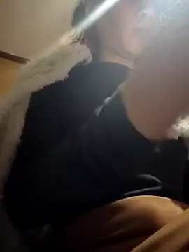 carmelbbyx22 online show from March 27, 2026, 2:18 pm