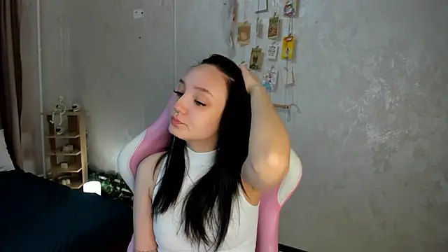 Cheryl  Brown online show from November 10, 2025, 1:43 am