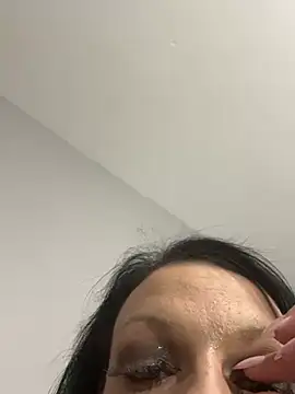 KarmaXblayze online show from February 28, 2025, 5:26 am