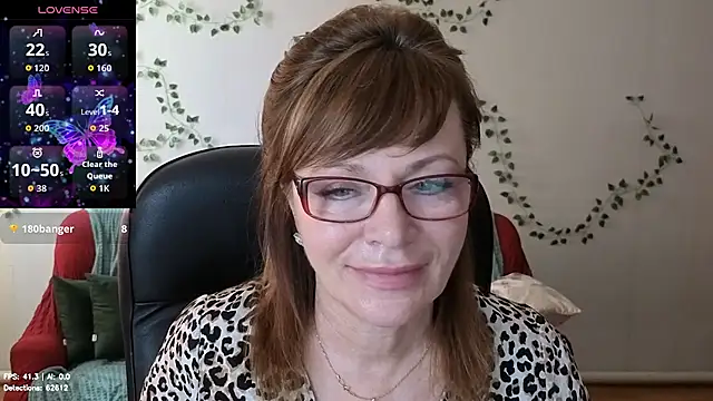Snapshot of Miss_Moren chatting on July 12, 2026, 5:52 am Miss Moren online show from July 12, 2026, 5:52 am