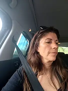 sansan2411 online show from November 5, 2025, 2:09 pm