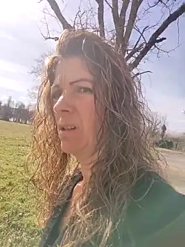 sansan2411 online show from February 23, 2026, 12:50 pm