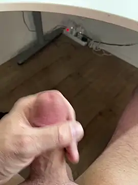 Snapshot of mikiss789 chatting on March 24, 2026, 4:51 pm mikiss789 online show from March 24, 2026, 4:51 pm