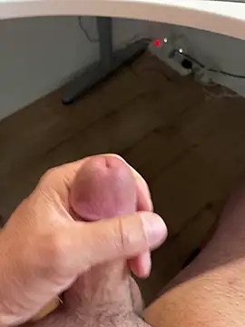 mikiss789 online show from October 14, 2025, 3:12 pm