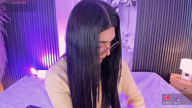 Snapshot of RoseCassie chatting on June 23, 2026, 1:53 pm RoseCassie online show from June 23, 2026, 1:53 pm