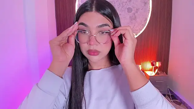 Snapshot of RoseCassie chatting on August 6, 2026, 12:33 pm RoseCassie online show from August 6, 2026, 12:33 pm