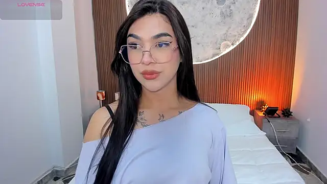 RoseCassie online show from March 13, 2026, 1:27 pm