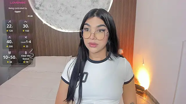 RoseCassie online show from April 13, 2026, 3:27 pm