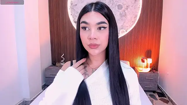RoseCassie online show from May 4, 2026, 1:47 pm