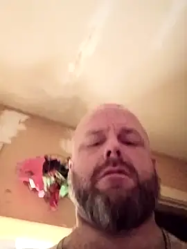 Thickirishcock850 online show from February 6, 2026, 3:13 am