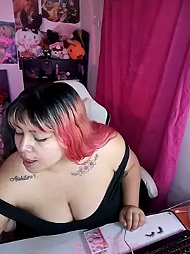 Pinky-Flower online show from March 25, 2026, 5:01 pm