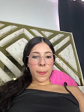 evaFiore online show from June 19, 2026, 6:58 pm