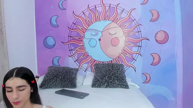 Mariana 16  online show from September 25, 2025, 7:53 pm