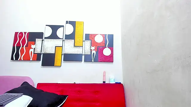 Mariana 16  online show from March 22, 2025, 11:31 pm