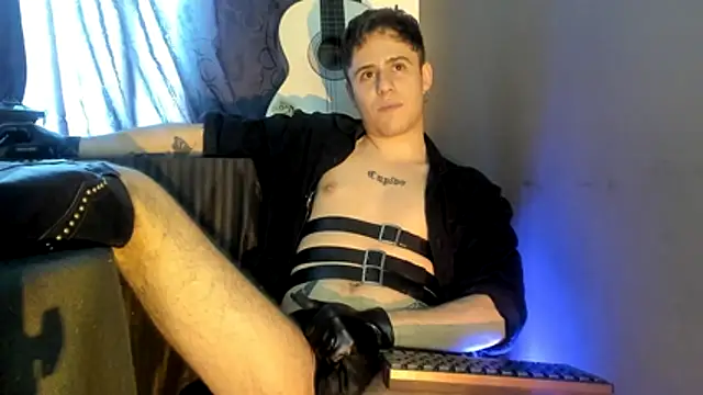 Antonello Vannucci online show from November 11, 2025, 5:52 pm