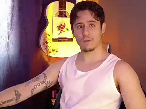 Antonello Vannucci online show from March 11, 2026, 5:07 pm