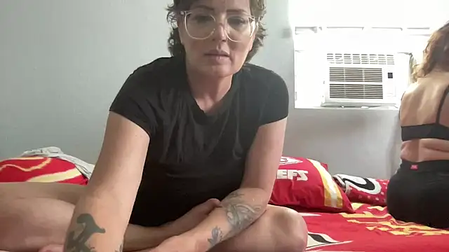skarfos1babe69 online show from April 22, 2026, 6:36 pm