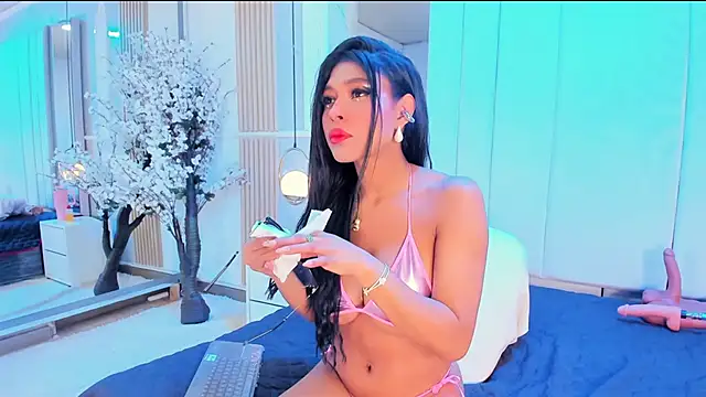 salomebenz online show from September 29, 2025, 9:42 pm