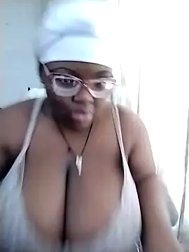 Damm Bobbies online show from June 28, 2026, 1:28 pm