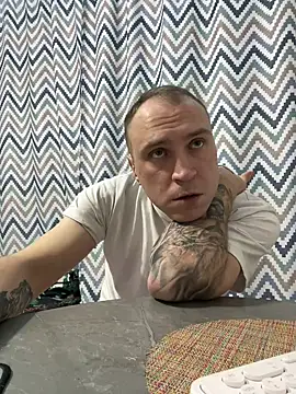 Snapshot of _x_x_x_x_x_x chatting on December 31, 2024, 12:21 am x x x x x x online show from December 31, 2024, 12:21 am