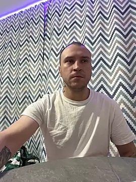 Snapshot of _x_x_x_x_x_x chatting on January 6, 2025, 12:37 am x x x x x x online show from January 6, 2025, 12:37 am