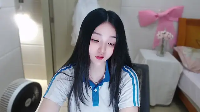 xiao-xiao-D online show from March 21, 2026, 1:26 pm