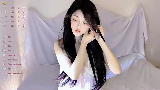 Irene--- online show from October 30, 2025, 1:04 am