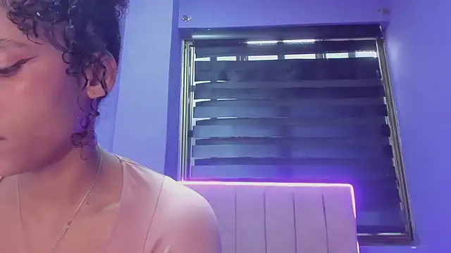 Snapshot of CintiaWalker chatting on February 16, 2026, 12:48 pm CintiaWalker online show from February 16, 2026, 12:48 pm