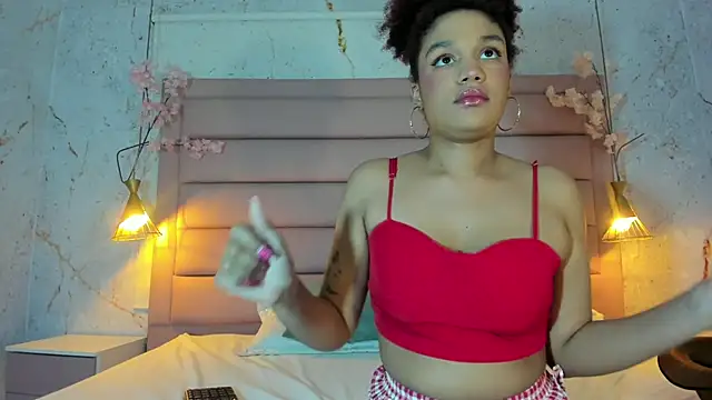 loladupont online show from October 8, 2025, 3:08 am