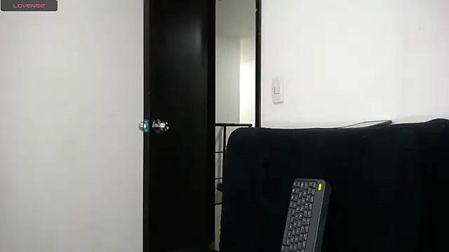 AbrilSonne online show from September 11, 2025, 12:21 am