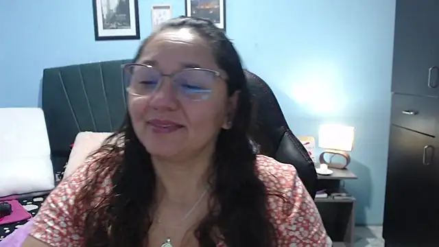 AngelRouss online show from March 6, 2025, 9:20 pm