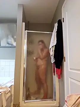 Snapshot of stunnaagirll chatting on December 19, 2024, 10:21 pm stunnaagirll online show from December 19, 2024, 10:21 pm