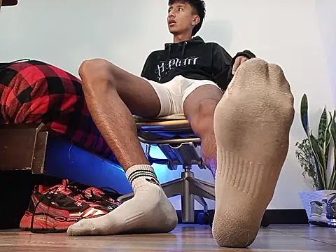 codysmith online show from December 21, 2025, 1:35 pm